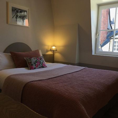 Hotel L'Adresse Tours Bilik gambar