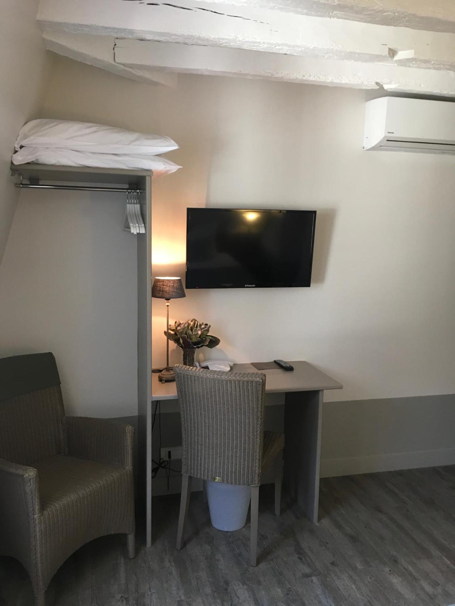 Hotel L'Adresse Tours Bilik gambar