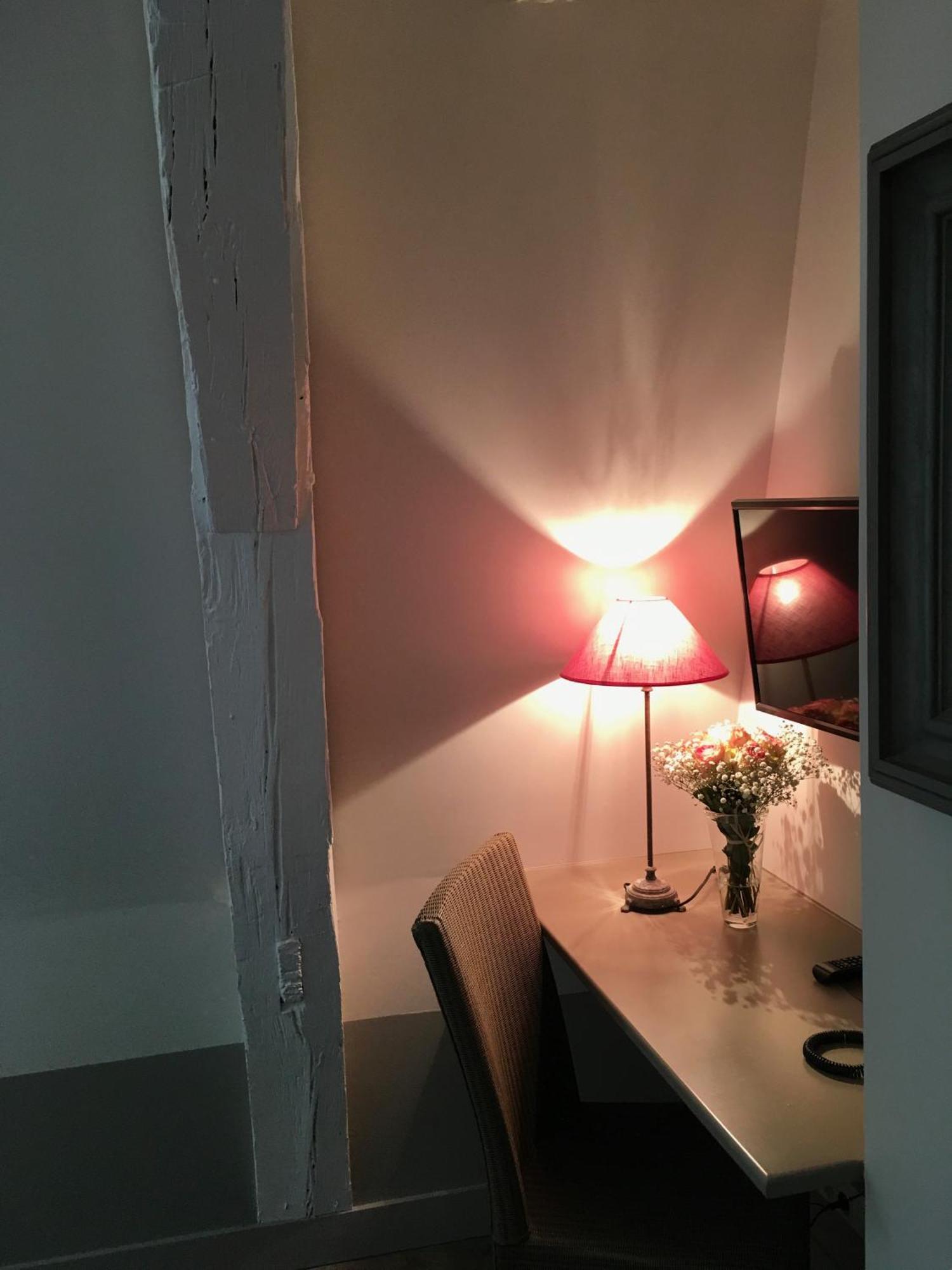 Hotel L'Adresse Tours Bilik gambar